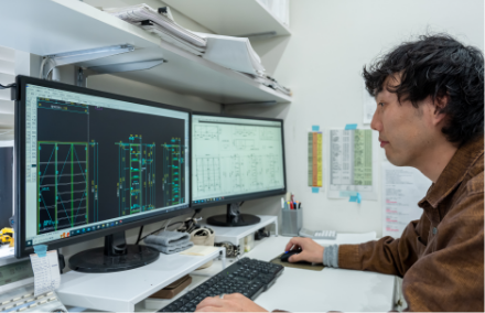 実際の実務作業、作図現場のご案内